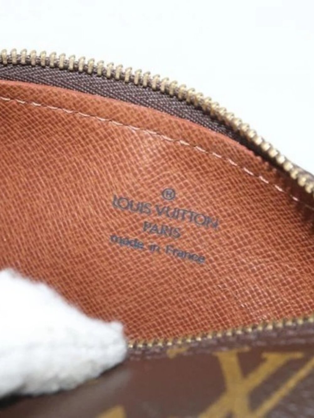 LOUIS VUITTON Monogram Papillon Pouch LV Auth - Picture 10 of 16